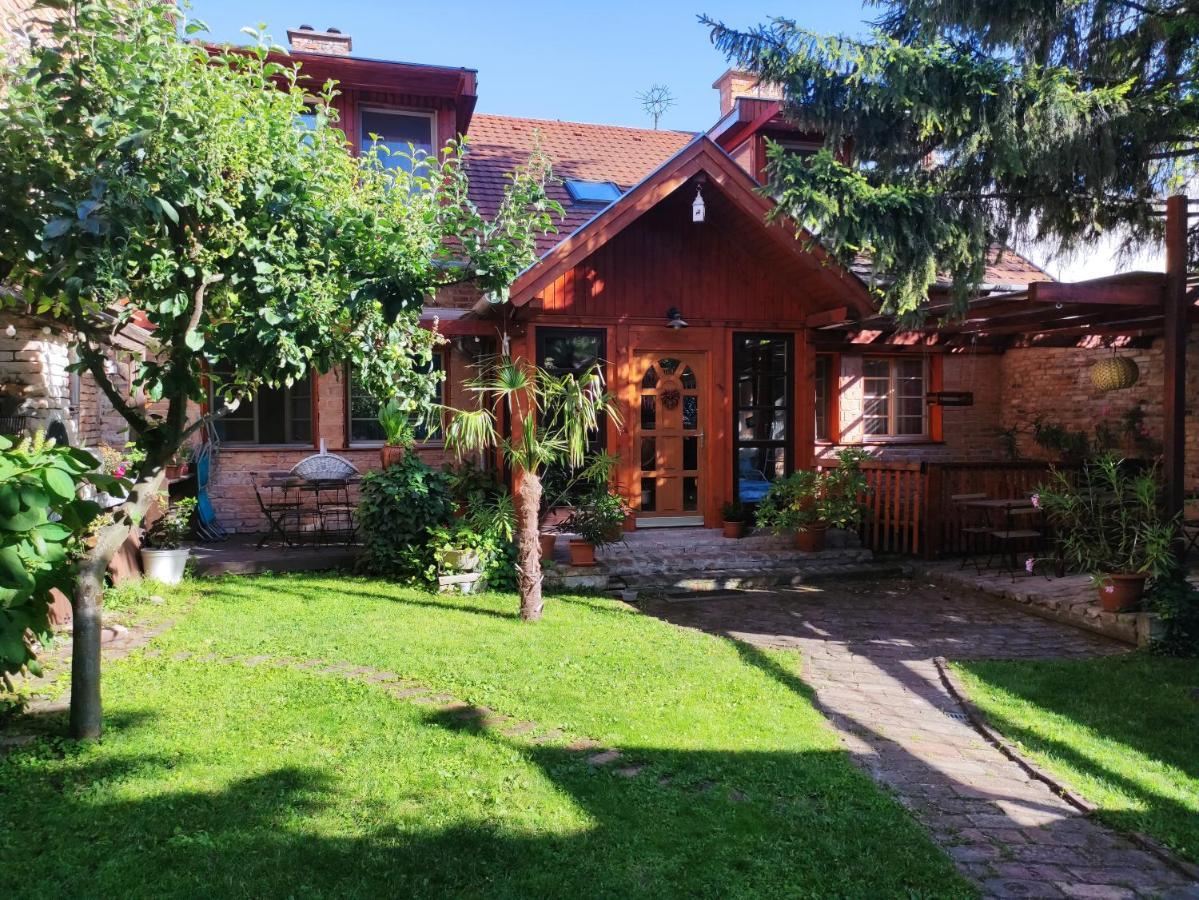 Patak28 Apartmanok Sopron Esterno foto